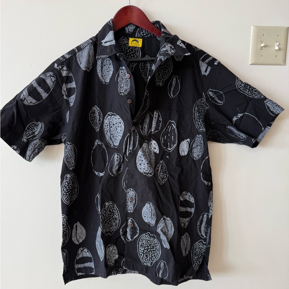 Kealopiko Reyn Spooner Black and White Patterned Shirt
